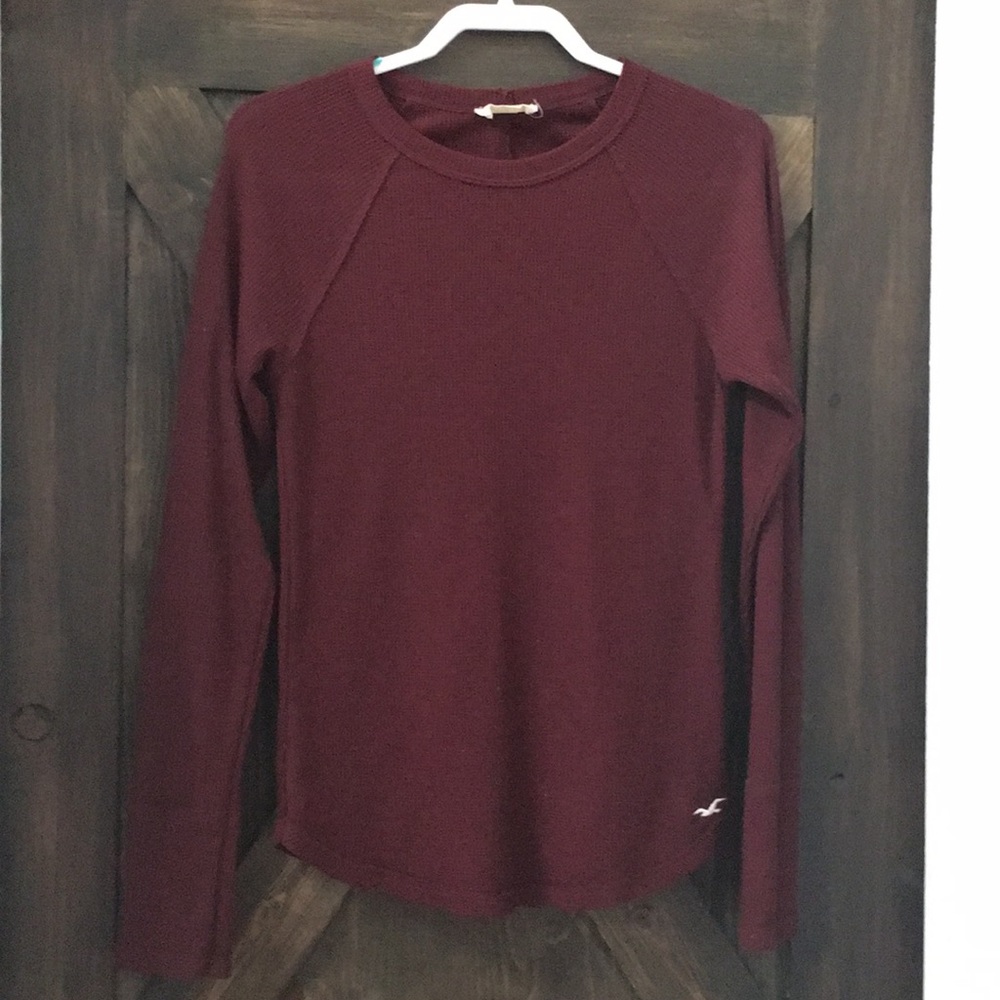 Hollister thermal burgundy size L